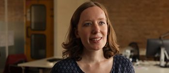 Die Österreicherin Theresia Töglhofer ist Autorin und Expertin für internationale Beziehungen. 