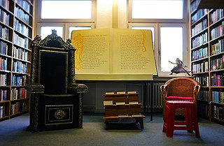 Mystische Leseatmosphäre in der Phantastischen Bibliothek: Jeder Raum ist hier thematisch dekoriert.
