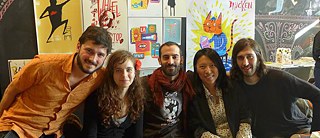 Pei-Yu Chang zusammen mit anderen Illustratoren aus verschiedenen Ländern auf der Buchmesse in Saarbrücken.