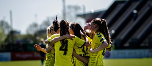  كرة القدم تلتقي بالثقافة