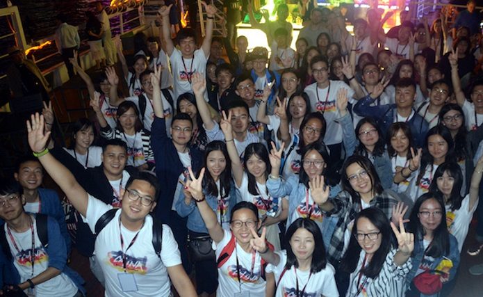 PASCH-Alumni unterwegs auf dem Huangpu