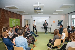 PASCH Alumni © © Goethe-Institut London PASCH Alumni