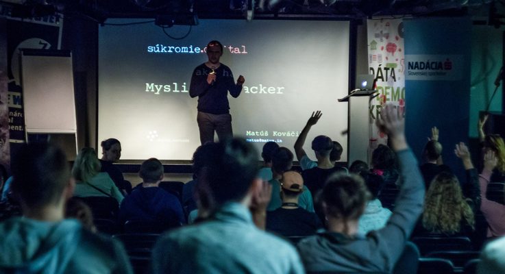 Filmfestival Jeden Svet, Workshop "Wie denkt ein Hacker" mit Matúš Kováčik (súkromie.digital), 15. 10. 2017
