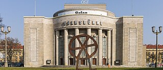 Volksbühne am Rosa-Luxemburg-Platz