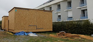 Pour les trois années à venir, les étudiants vivront dans ce prototype, situé dans le prolongement des immeubles étudiants.