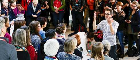 Ein spontaner Chor-Kurs mit Oliver Gies beim Branchentreff chor.com