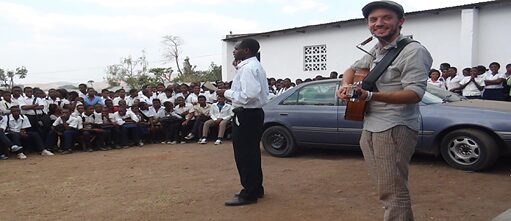 Plusieurs voix, un son