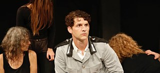 Martin Bretschneider στο ρόλο του Hans Löber