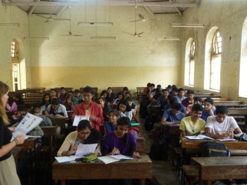 Meine SchülerInnen arbeiten fleißig am Kulturpaket