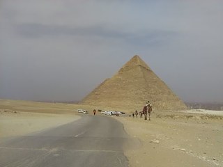 Bei den Pyramiden mit Aurelia