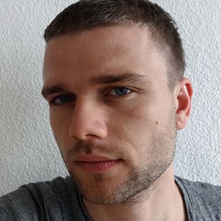 ユリアン・ヴェーバー