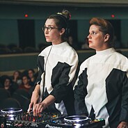 Lena Willikens & Sarah Szczesny