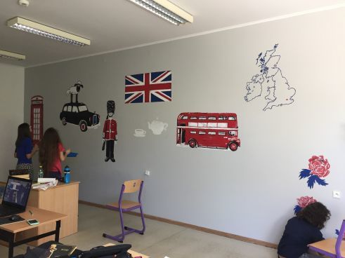 Schüler gestalten den Englischraum