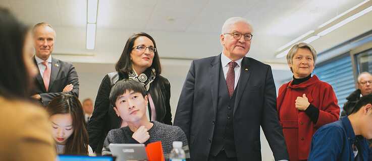 Aus Anlass des 50-jährigen Jubiläums des Goethe-Instituts in Korea besuchte Bundespräsident Steinmeier am 8. Februar das Goethe-Institut in Seoul.