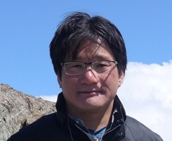 Hidetaka Tsuji &copy; © Hidetaka Tsuji Hidetaka Tsuji