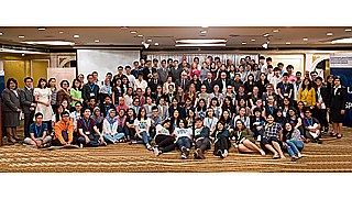 Group picture with guests of honor.