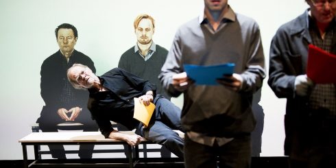 Plays that set their mark: The situation of the Kurds in Turkey is dominated by language policies and cultural restrictions. Actors from left to right: Norman Hacker, Paul Wolff-Plotegg, Christian Erdt.