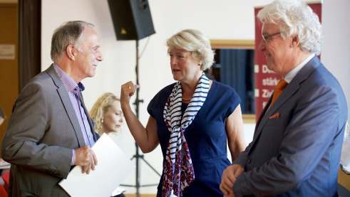 Klaus-Dieter Lehmann, Monika Grütters and Oliver Scheytt at the opening of the congress