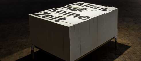 Interactive installation on time.