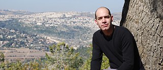 The author Yiftach Ashkenazy reads from "Fulfillment" at the German-Israeli Literature Days 2018.