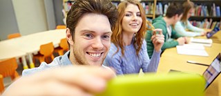 Конкурс "Buch-Selfie" &copy; © Colourbox Конкурс "Buch-Selfie"