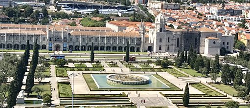 Ein Ausschnitt eines Parks in Lissabon