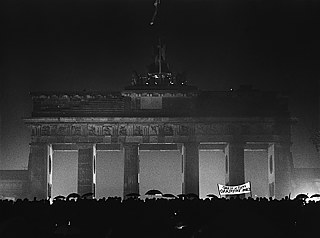 Öffnung des Brandenburger Tors, Berlin, 1989
