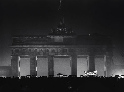 Öffnung des Brandenburger Tors, Berlin, 1989