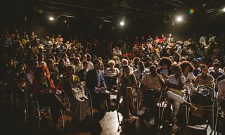 As palestras de Lilia Schwarcz, Bonaventure Ndikung e Nanette Snoep ocorreram no Goethe-Instiut Salvador no dia 23 de abril de 2018.