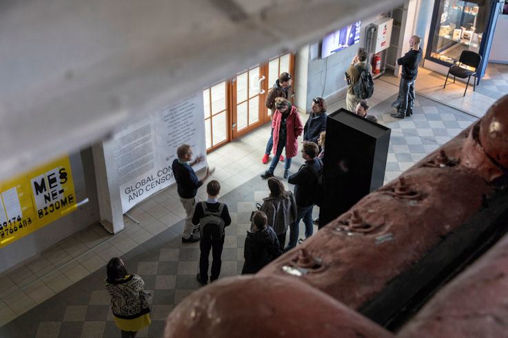 Führung durch die Ausstellung mit Kurator Bernhard Serexhe