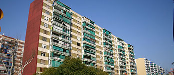 Wohnblöcke im Stadtteil Bellvitge in L'Hospitalet de Llobregat