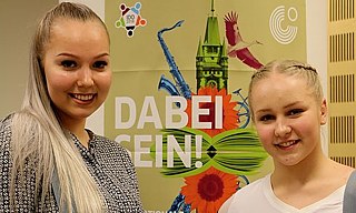 Die Siegerinnen des Wettbewerbs: Justiina und Ira