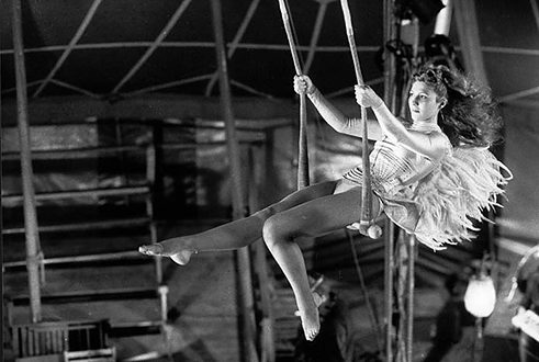 30 years after the release of Wim Wenders’ signature film 'Wings of Desire' the Closing Night of the 2018 German Film Festival celebrates with a showing of the newly restored version that world-premiered at the 2018 Berlinale.