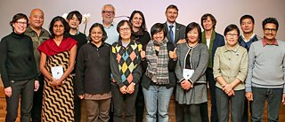 Die teilnehmenden Übersetzerinnen und Übersetzer beim initialen Treffen in Seoul
