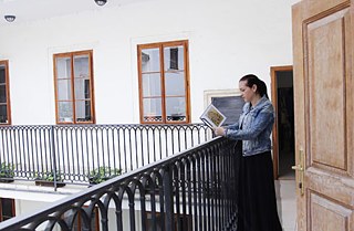 Blick vom Balkon des Europäischen Hauses in den schönen Innenhof.