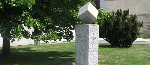 Lump Sugar Memorial