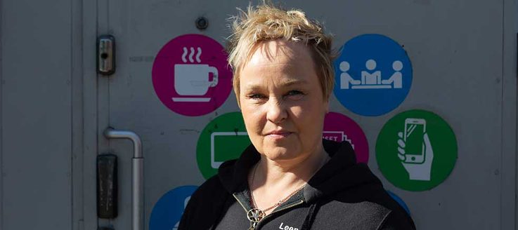 Koti Kaikille -hankkeen Leena Rusi