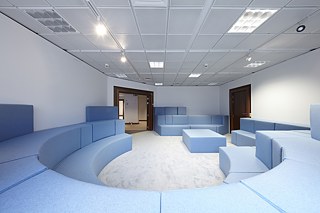 Das neue Interieur eines der Sitzungssäle im Europarat