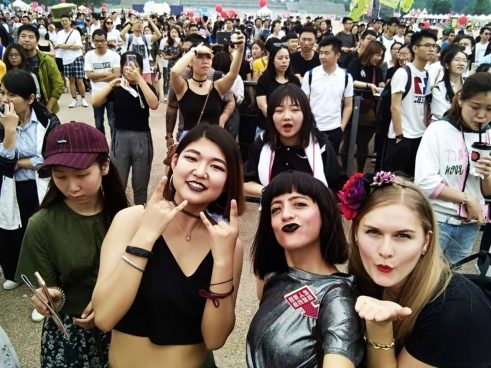 Festivalstimmung: Joy, Anna und ich auf dem Strawberry Music Festival 2018