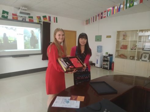 Abschiedsgeschenke austauschen