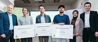 Gewinner des Schreibwettbewerbs auf Wikipedia Indonesien