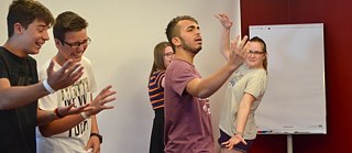 Atividades de teatro