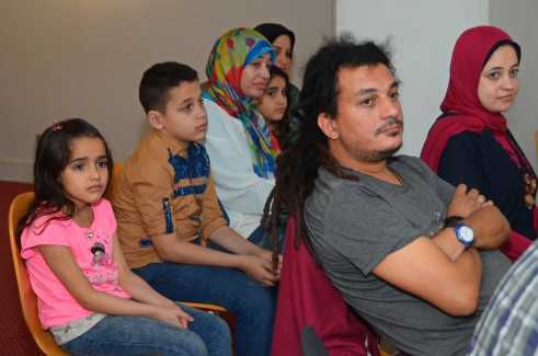 Esma3ni
