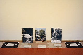 Selbst verfasste Begleittexte vervollständigen die Fotos.