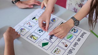 „Schießen“, „Tor“ und „Elfmeter“: Das sind die wichtigsten Fußballvokabeln