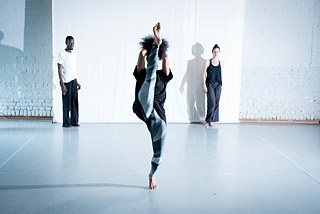 CHOMBOTROPE – The Jitta Collective