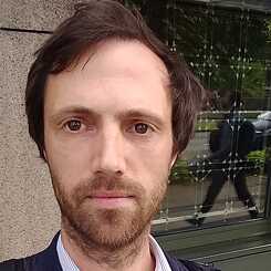 Portrait_Oliver Walker