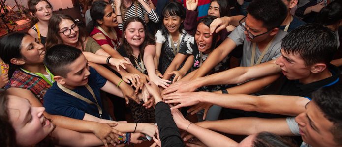 Die Schülerinnen und Schüler beim Konzertabend der IDO