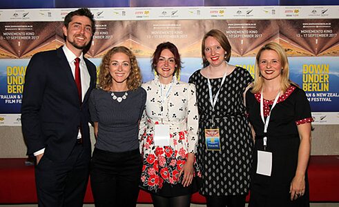 Angus Acton-Cavanough and Julia Kaute from the Australian Embassy, together with 2017 Down Under Berlin board members Sabrina Wittmann, Frances Hill and Charmaine Gorman.