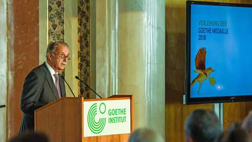 In his opening speech, President Klaus-Dieter Lehmann talks about the essential work of the awardees.